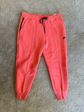 NWT Nike Women's Sportswear Tech Fleece Joggers/ Size XL
